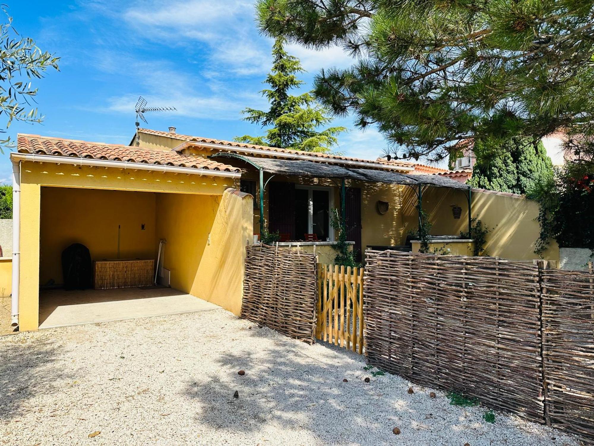 La Pitchoune : Gite Aux Pieds Des Alpilles Mouries Esterno foto